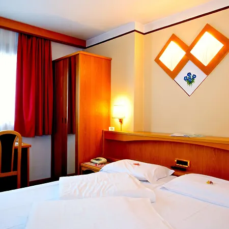 호텔 Santanton 4*
