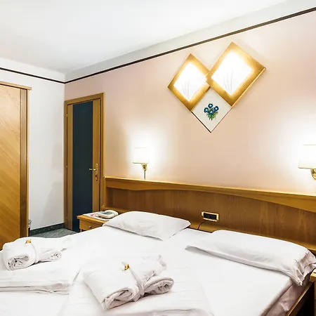 Hotel Santanton 4*
