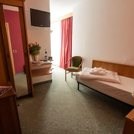 Santanton Hotel