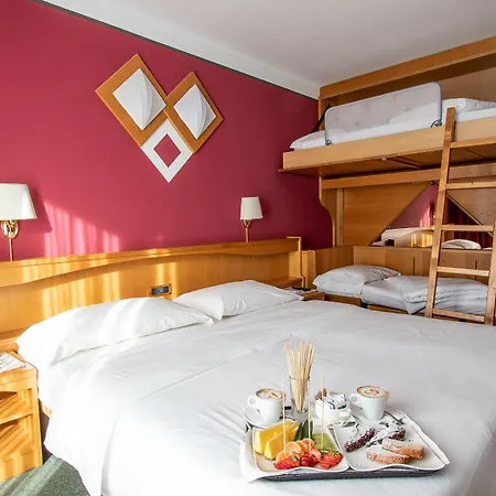 Ξενοδοχείο Santanton 4*