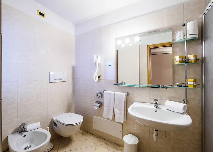 圣坦顿酒店 博尔米奥